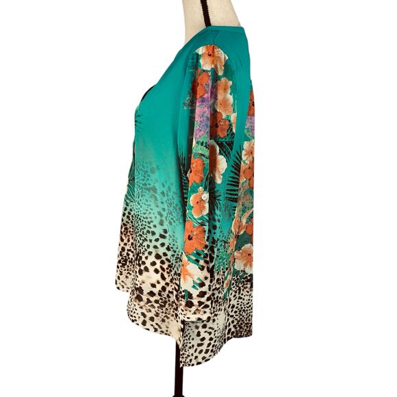 Soft Surroundings Petite Large Top Floral 3/4 Roll-Tab Sleeves V-Neck Semi-Sheer - Picture 5 of 9